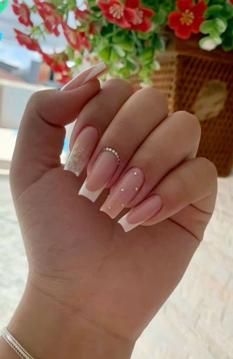 Curso de Alongamento de Unhas no Molde F1
Do básico ao avançado da técnica. Simple Gel Nails, Girly Acrylic Nails, Glow Nails, Blush Nails, Acrylic Nails Coffin Pink, Elegant Nails, Fancy Nails, Nail Polishes, Square Nails