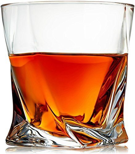 Best Whiskey Glasses - Choosing The Best Glass To Drink Whiskey Whisky Glass Design, Rocks Glasses Whiskey, Crystal Drinkware, Crystal Whiskey Glasses, Bourbon Glasses, Whiskey Glasses Set, Whisky Cocktails, Whiskey Lover Gifts, Gift Box For Men