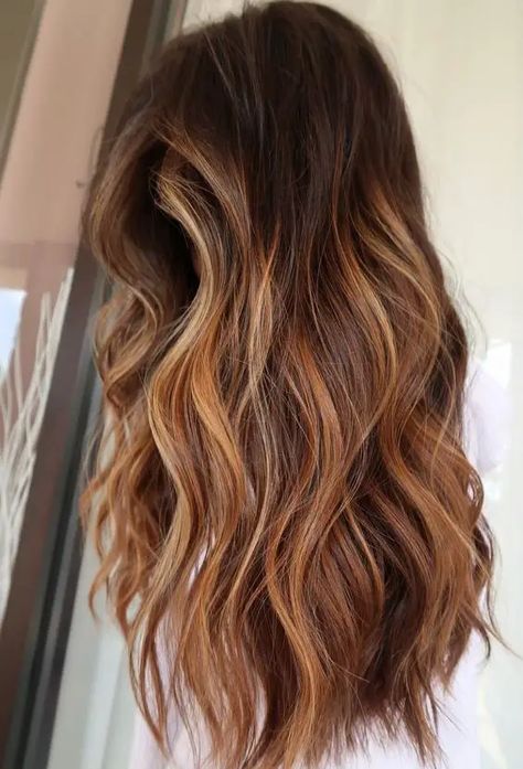 Dive into the summer of 2024 with the latest hair color trends for women. From soft, sun-kissed brunettes highlights to bold balayage, we bring you the most coveted ideas for a fresh look. Whether you're a blonde, brunette, or love dark hair, our inspiration for blondes, brunettes long, and short styles cater to every mood. Explore trendy brown hair, cute brunettes dark, and vibrant color patterns that set the tone for the season. Get ready to buy into the hottest trends and color your summer wi Trending Brunette Hair Color, Dark Caramel Hair Color, Bold Balayage, Trendy Brown Hair, Latest Hair Color Trends, Dark Caramel Hair, Caramel Hair Color, 2024 Hair Trends, Brunette Hair Cuts