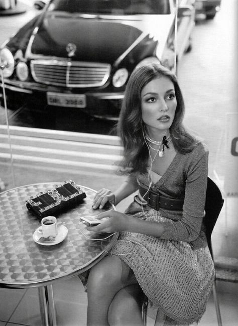 Cafe Society, Parisienne Chic, Coffee Girl, Estilo Chic, Coffee Break, Coffee Time, Editorial Fashion, A Table, Diva