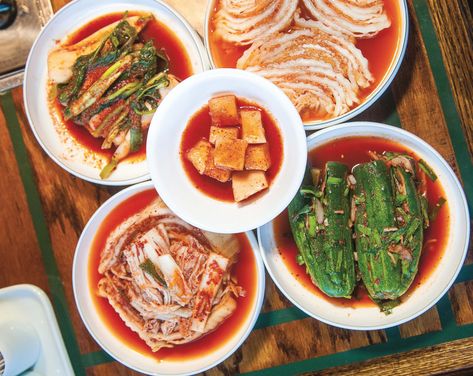 Kimchi Recipes, Quick Kimchi, Korean Kimchi, Pickled Cabbage, Kimchi Recipe, Korean Dishes, Lunch Box Recipes, Food Trends, Fermented Foods