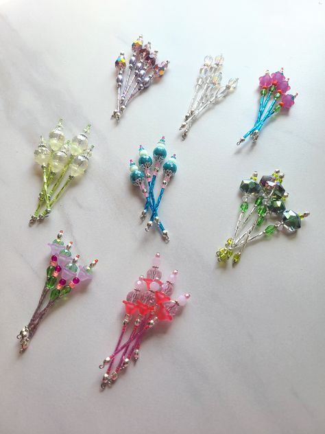 Tooth Fairy Wand, Diy Bracelets How To Make, Princess Wands, Fairy Accessories, Crochet Fairy, Fairy Wands, Diy Pins, Handmade Jewelry Tutorials, Quick Gifts