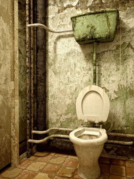 Plumbing Humor, Bohemian Bathroom, Root Cellar, Cardboard House, Islamic Paintings, Industrial Loft, Painting Bathroom, Abandoned Houses, Plumbing Fixtures