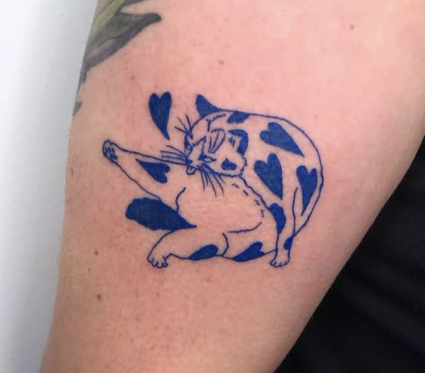 Ink Cat Tattoo, White Cat Tattoo, Chat Up Lines, Believe Tattoos, Illusion Tattoos, Optical Illusion Tattoos, Cat Tattoo Ideas, Hippie Tattoo, Becoming A Tattoo Artist