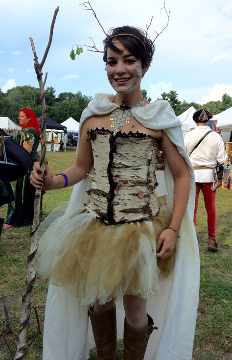 Birch bark corset Tree Bark Corset, Bark Corset, Fae Dress, Dress Idea, Birch Bark, Tree Bark, Victorian Dress, Halloween, How To Wear