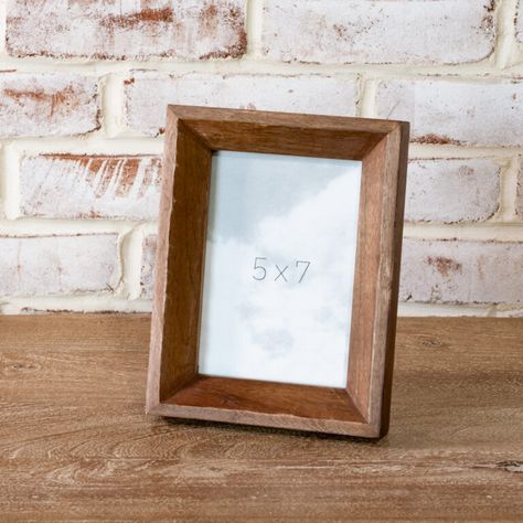 Natural wood photo frame in two sizes - 4x6 and 5x7. Road Trip Gifts, Candle Pot, Green Wall Decor, Fall Table Runners, Candle Wreaths, Wood Photo Frame, Wood Photo, Christmas Greenery, Kids Wall Decor