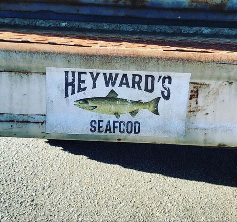 heywards seafood Pope Heyward Aesthetic, Heyward Outer Banks, Outer Banks Aesthetic, Pope Heyward, Les Pogues, The Pogues, Paradise On Earth, Surf Shop, Beach Babe