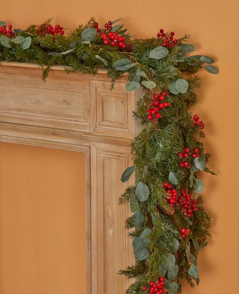 Pine Cone Christmas Decorations, Cedar Garland, Fake Hanging Plants, Winter Garland, Door Hanging Decorations, Outdoor Christmas Decor, Table Centerpiece Decorations, Artificial Christmas Garland, Pine Garland