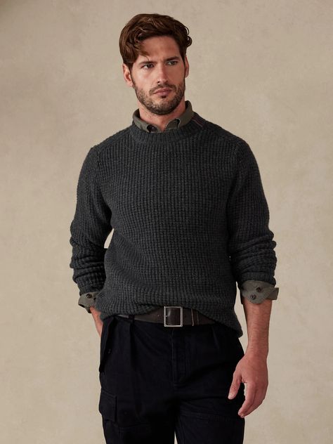 Artie Cashmere Sweater | Banana Republic Mens Dark Academia Outfit, Old Money Sweater Men, Men’s Dark Academia, Mens Dark Academia Fashion, Dark Academia Style Men, Male Teacher Outfits, French Men Style, Vintage Outfits For Men, Gothic Fashion Men