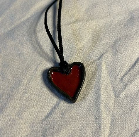 Crimson Heart Pendant 🥀🖤 New item in Shop Link in bio 🔗 #clay #pinterest #aesthetic #crimson #red #pendant #smallbusiness #heartpendant #necklace #handmadejewellery Clay Heart Necklace, Diy Clay Pendants, Heart Pendent, Red Pendant, Clay Stuff, Black Clay, Pinterest Aesthetic, Crimson Red, Clay Necklace