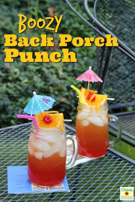 Take that sweet tea up a notch with this Boozy Back Porch Punch, a delicious late summer honey whiskey drink. #momentstosavor #ad Whiskey Drinks Recipes, Drink Wedding, Toddy Recipe, Pour Decisions, Honey Whiskey, Honey Drink, Hot Toddies Recipe, Tea Website, Kids Drink