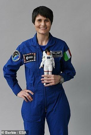 Space Reference, European Space Agency, Nasa Astronaut, Barbie Sets, Blue Origin, Nasa Astronauts, Astronauts In Space, Italian Women, Space Program