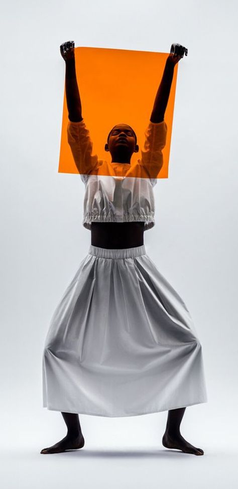 Viviane Sassen, Abstract Fashion, Industrial Design Trends, Graphisches Design, Fashion Photography Inspiration, After Life, Studio Shoot, Fashion Photoshoot, Photography Inspo