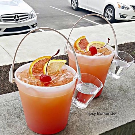 These fruity cocktails will make you think of relaxing at the beach or by the pool. Vodka And Pineapple Juice, Mango Rum, Summertime Cocktail, Pineapple Vodka, Squeezed Orange Juice, Punch Cocktails, Raspberry Vodka, Raspberry Liqueur, Tipsy Bartender