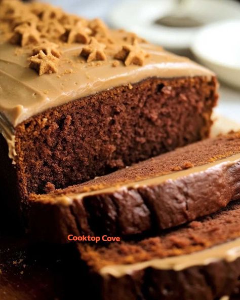 Been looking for this cake for a long time, and finally got the recipe! The frosting is unreal Molasses Frosting, Gingerbread Cake Recipe, Homemade Vanilla Ice Cream, Gingerbread Cake, Classic Cake, Bread Cake, Jamie Oliver, Frosting Recipes, Molasses