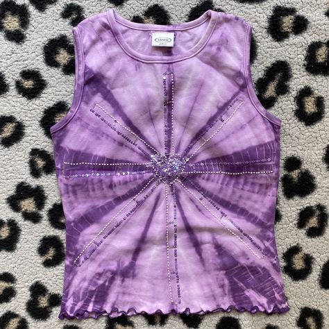 Purple Crop Top, Diy Vetement, Gorgeous Shoes, 2000s Fashion, Dream Clothes, Looks Vintage, Cute Tops, Tie Dye Top, Aesthetic Clothes