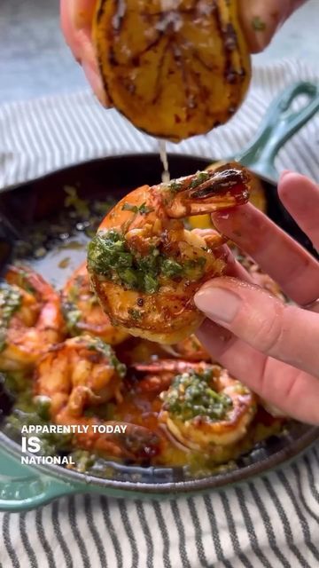 seafood on Instagram: "Chimichurri Jumbo Shrimp 🍤

🎥& recipe by @vessys_gourmet_kitchen

Follow @seafoodishh for more🦞

Ingredients:
1 lbs 8/12 ct Black Tiger Shrimp
1/4 cup olive oil
2 garlic cloves, crushed
1/2 tsp salt
1/2 tsp paprika
1/2 tsp chipotle powder
Black pepper
Lemon zest
Chili flakes, optional

Chimichurri sauce;
1/4cup parsley, packed
1/4 cup cilantro, packed
1 Fresno chile, optional (I didn’t have one today😉)
1/4 cup olive oil
2 garlic cloves, crushed
1 tbs red wine vinegar
2 tsp honey
1 lime, juiced and zested
1/2 tsp salt
1/2 tsp oregano

Method:
1. Butterfly shrimp and pat dry really well (this shrimp comes peeled and de-vein);
2. Season shrimp with olive oil, salt, pepper, paprika, chipotle powder, garlic and lemon zest; let marinate while making your chimichurri;
3 Season Shrimp, Chimichurri Shrimp, Jumbo Shrimp Recipes, Butterfly Shrimp, Chipotle Powder, Cook Shrimp, Tiger Shrimp, Shrimp Seasoning, Jumbo Shrimp