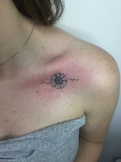 Sunflower Tattoo On Back Shoulder, Horseshoe And Sunflower Tattoo, Sunflower Tattoo Ear, Mole Tattoo Coverup, Sunflower Tattoo Collar Bone, Sunflower Head Tattoo, Shoulder Tattoo Sunflower, Sunflower Chest Tattoo, Sunflower Tattoo On Shoulder