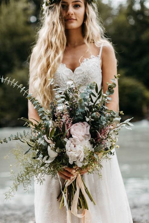 How to Throw an Enchanting Woodland Wedding | Junebug Weddings Glacier Wedding, Bohemian Wedding Bouquet, Holding A Bouquet Of Flowers, Holding A Bouquet, Bouquet Images, Wedding Themes Summer, Flowers And Greenery, Woodsy Wedding, Authentic Wedding