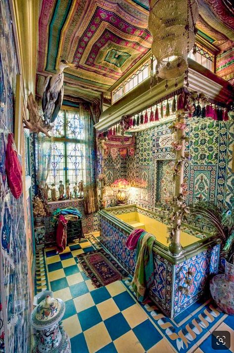 Hiasan Bilik Tidur, Bohemian Bathroom, Bohemian Life, Boho Bathroom, Bohol, Bohemian Interior, Maximalism, Decoration Inspiration, Style At Home