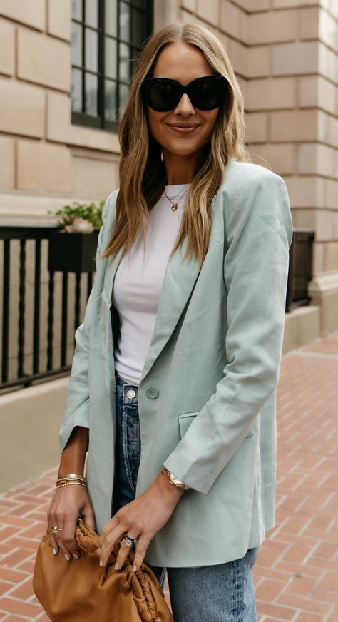 Spring Outfit Blazer, Spring Outfits Blazer, Mint Color Outfit Ideas, Spring Blazer Outfits 2023, Color Blazer Outfits, Blazer Spring Outfits, Sage Blazer Outfit, Pastel Blazer Outfit, Casual Night Out Outfit Spring