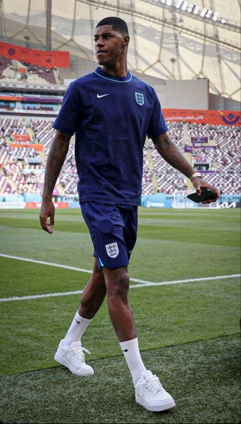 Rashford Style, Footballer Fits, Soccer Drip, Rashford England, Manchester United Old Trafford, England National Football Team, Disney Frozen Birthday, Football Players Images, Soccer Boyfriend