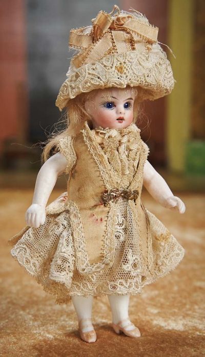 Mignonette Dolls, Doll Dress Pattern, Victorian Toys, Antique Porcelain Dolls, Small Dolls, French Market, French Dolls, German Dolls, Miniature Doll