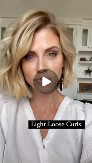 Waves In Bob Hair, Bobbed Wedding Hair, Styling A Bob For A Wedding, How To Style Short Hair Bob Tutorials Curling Wands, How To Curl Bobbed Hair, Types Of Curls For Short Hair, Soft Waves Bob Hair, How To Style My Medium Length Hair, How To Wavy Bob Tutorials