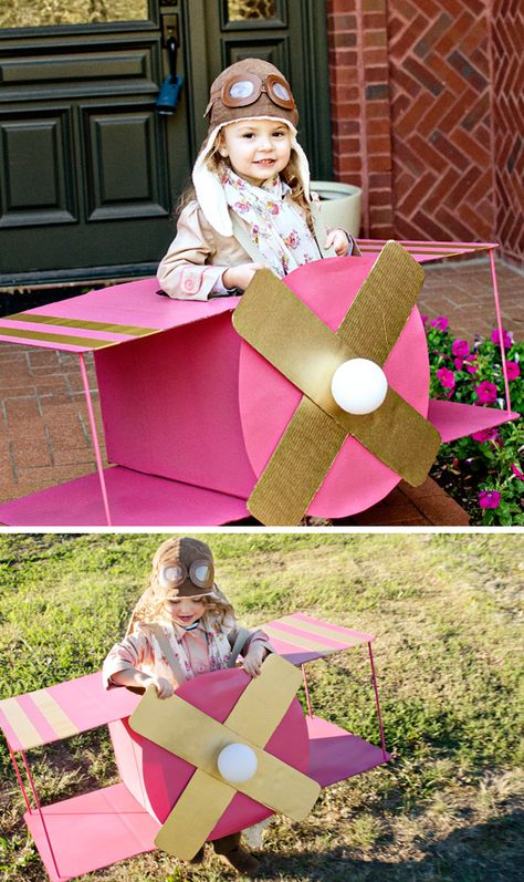 Aviatrice Airplane Costume, Diy Airplane, Airplane Crafts, Diy Halloween Costumes For Kids, Homemade Halloween Costumes, Diy Halloween Costumes Easy, Diy Halloween Costume, Paper Airplane, Homemade Halloween