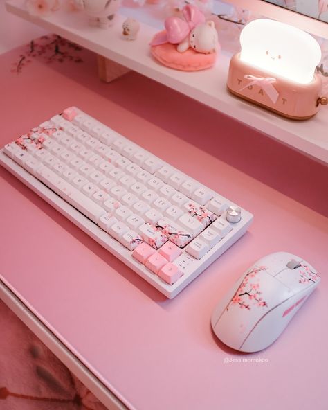 Cherry Blossom Gaming Setup, Sakura Keyboard, Pc Room, Gamer Setup, Pink Office, Life Planning, Pc Mouse, Gaming Stuff, Computer Setup