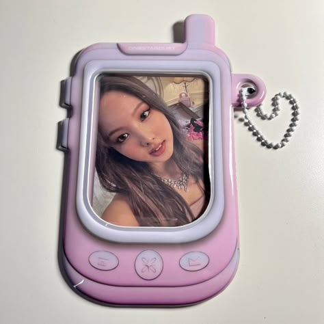 kpop pink photocard holder New Jeans Bag, Pink Photocard, Nct Aesthetic Wallpaper, Kpop Lifestyle, Kpop Photocard Holder, Kpop Accessories, E Girl Fashion, Pc Holder, Kpop Pink