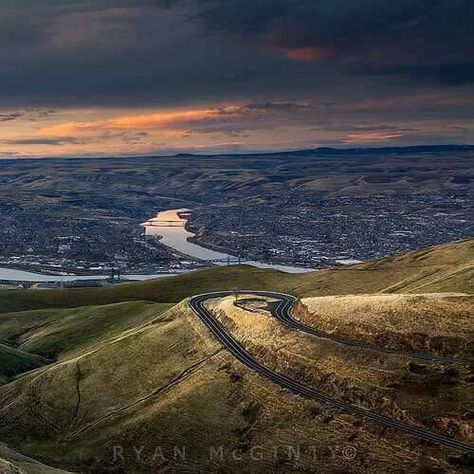 Lewiston Idaho, Lovely Scenery, The Spiral, Cozy Place, Where The Heart Is, Beautiful Summer, The River, Idaho, Tree House