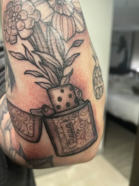 Western Lighter Tattoo, American Traditional Zippo Tattoo, Traditional Zippo Lighter Tattoo, New Tattoos 2023, Zippo Lighter Tattoo, Zippo Tattoo, Lighter Tattoo, Cool Little Tattoos, Ray Tattoo