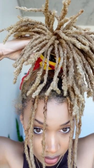 Pineapple Loc Style, Loc Pineapple, Blonde Locs, Dyed Hair Inspiration, Loc Styles, I Try, Locs, Dyed Hair, Cute Hairstyles