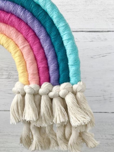 Add some colors withi this rainbow bedroom wall decor, kids will surely love! Rainbow Macrame Wall Hangings, Yarn Rainbow, Rainbow Playroom, Macrame Baby, Rainbow Nursery Decor, Rainbow Diy, Easy Wall Hanging, Rainbow Macrame, Wall Diy