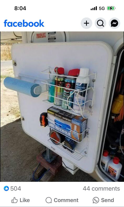 Zelt Camping Hacks, Camper Storage Ideas Travel Trailers, Camper Organization Rv Living, Camper Organization Travel Trailers, Astuces Camping-car, Caravan Storage, Boat Food Ideas, Camper Trailer Remodel, Camper Organization