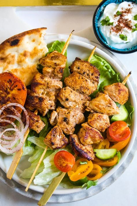 Shish Tawook Recipe, Recipe Lebanese, Sumac Onions, Shish Tawook, Shish Taouk, Lebanese Chicken, Grilled Chicken Recipe, Green Lettuce, Falafel Recipe