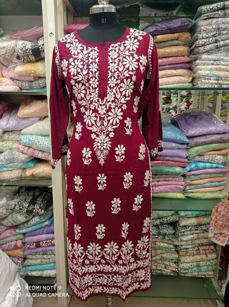 Dark color lucknowi kurti Chicken Clothes Kurti, Lucknow Kurti, Chudithar Design, Chicken Clothes, Simple Indian Suits, Lucknowi Kurti, Lucknowi Kurta, Chicken Kari, Indian Suits For Women