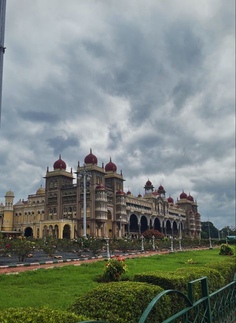 Dhulivandan Images, Mysore Aesthetic, Mysore Photography, Mysore Zoo Photography, Mysuru Palace, Mysore Palace Aesthetic, Mysore Palace Photography, Mysore Zoo, Mysore Dasara