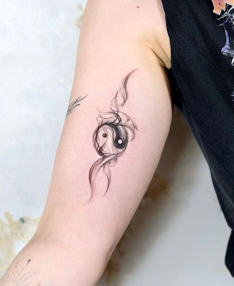 Tattoos For Siblings, Matching Tattoos For Siblings, Ying Yang Tattoo, Yang Tattoo, Yin Yang Tattoos, Pisces Tattoos, Brother And Sister Love, Medusa Tattoo, Small Hand Tattoos