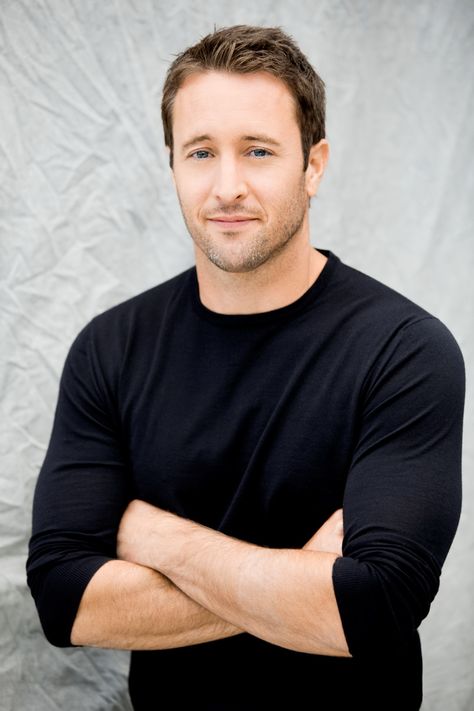 Alex O’Loughlin at International Press Day 11/10/2012 | Serien News Malia Jones, Alex Scott, Steamy Romance Books, Alex Love, Scott Caan, Alex O Loughlin, Romance Writers, Hawaii Five O, Handsome Prince