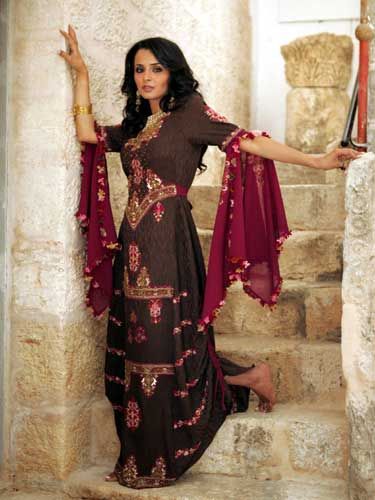 hana sadiq | Hana Sadiq - Iraqi Fashion Designer Iraqi Clothes, Iraqi Clothing, Iraq Clothes, Iraqi People, Arabic Clothing, Rajputi Dress, Arabic Dress, Traditional Attires, Moroccan Fashion