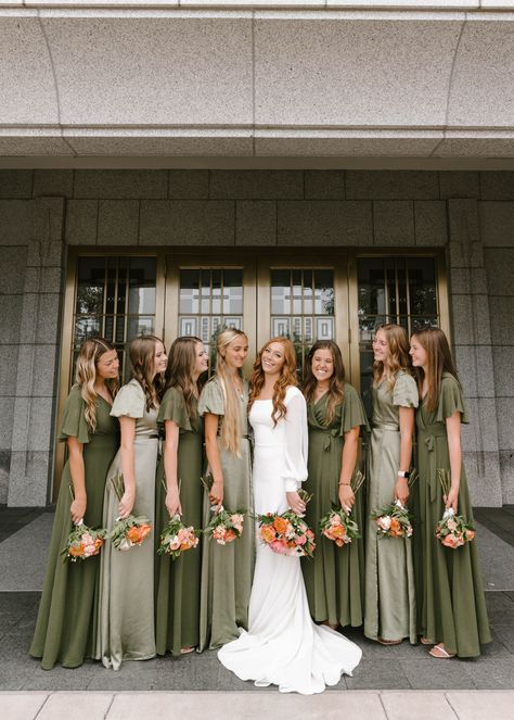 Mixed Green Bridesmaid Dresses, Bridesmaid Dresses Summer, Color Bridesmaid Dresses, Mismatched Green Bridesmaid Dresses, Mixed Bridesmaid Dresses, Olive Bridesmaid Dresses, Summer Weddings Bridesmaids, Olive Green Bridesmaid Dresses, Low Ponytail Hairstyles