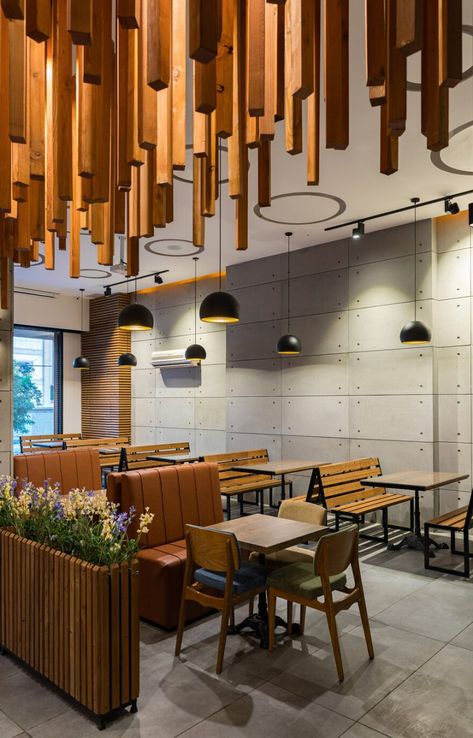 Viana Fast-Food in Tehran, Iran / Jafar Lotfolahi Restaurant Interior Design Wood, Fast Food Restaurant Design, Simple Wooden Desks, Retail Restaurant, Persian Restaurant, Small Restaurant Design, Modern Restaurant Design, Outdoor Restaurant Design, Small Restaurant