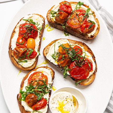 Whipped feta and tomato bruschetta | New World Bruschetta Dip, Tomato Bruschetta Recipe, Tomato Bruschetta, Feta Recipes, Tapas Recipes, Bruschetta Recipe, Veggie Dinner, 55th Birthday, Whipped Feta