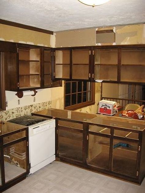 After years of use, along with grease from cooking, your kitchen cabinets may not be in the best shape. Old or messed up cabinets can give your kitchen a bad look and this is when new ones should be installed. Before this can happen the old cabinets will need to be removed. Removing Kitchen Cabinets, How To Remove Kitchen Cabinets, Mobile Home Kitchen Cabinets, Kitchen Soffit, Mobile Home Kitchen, Old Kitchen Cabinets, Kitchen Wall Cabinets, Home Remodel, Old Kitchen