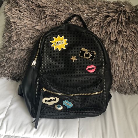 Brand New Black Mini Backpack With Pin Designs! Backpack With Pins, Unique Backpacks, Disney Stuff, Herschel Heritage Backpack, Mini Backpack, Fjallraven Kanken Backpack, Black Mini, Backpack Bags, New Black