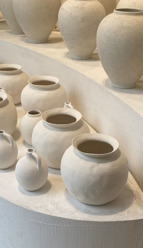 Zara Home Clay Ceramics, Zara Home, Clay Pottery, Design Inspo, Art Studio, Art Gallery, Zara, Ceramics, Design