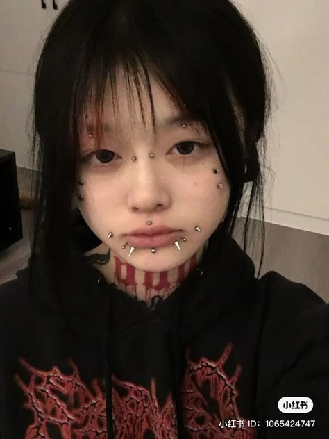 Piercings Inspo Face, Piercings Drawing Reference, Cool Face Piercings, Piercing Layout Face, Piercing Drawing Reference, Types Of Face Piercings, Unique Piercings Face, Pierced Face, Face Piercing Ideas