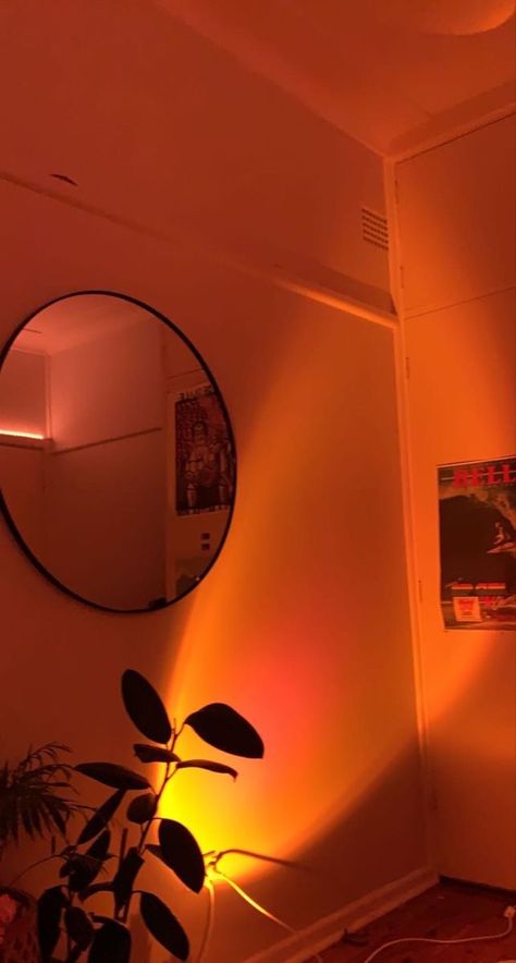 Cafe Coffee Day, Sunset Lighting, Orange Room, Mens Bedroom Decor, Orange Rooms, Dream Dorm, Aesthetic Apartment, Phone Wallpaper Boho, Heart Iphone Wallpaper